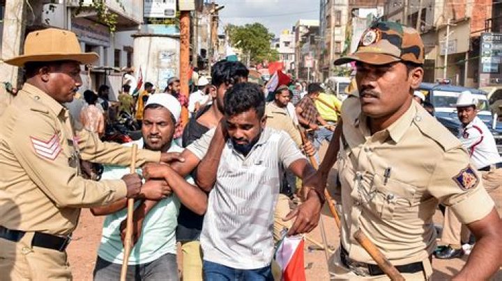 
K’taka Home Min hails ban on PFI; security tightened across state 