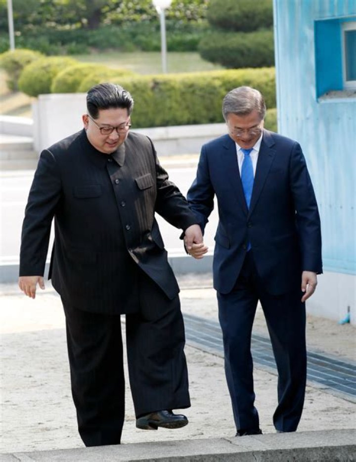 Kim Jong-un Height, Weight, Net Worth, Age, Birthday, Wikipedia, Who, Nationality, Biography