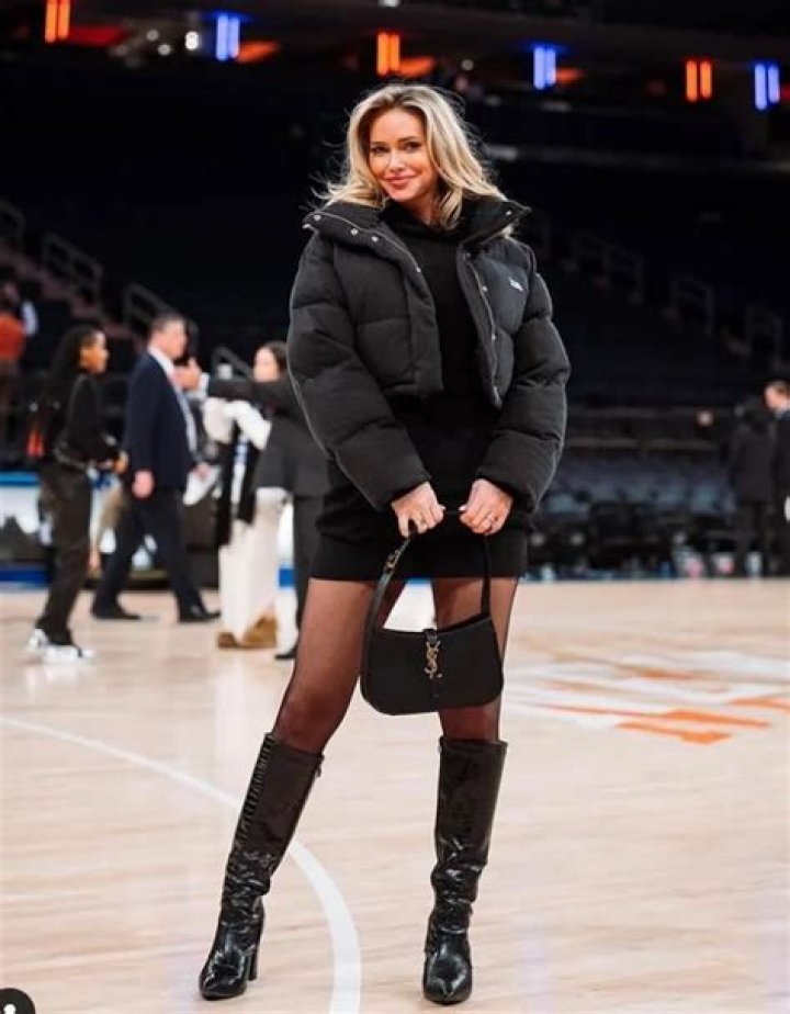 Kourtney Kellar Height, Weight, Net Worth, Age, Birthday, Wikipedia, Who, Nationality, Biography