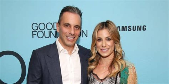Lana Gomez’s Wiki – Who is Sebastian Maniscalco’s wife?