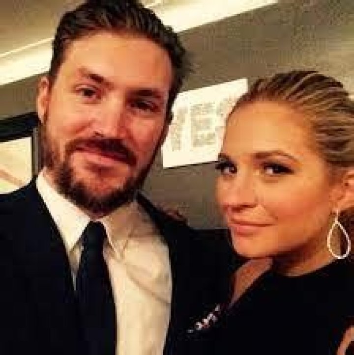 Landon Beard Height, Weight, Net Worth, Age, Birthday, Wikipedia, Who, Nationality, Biography