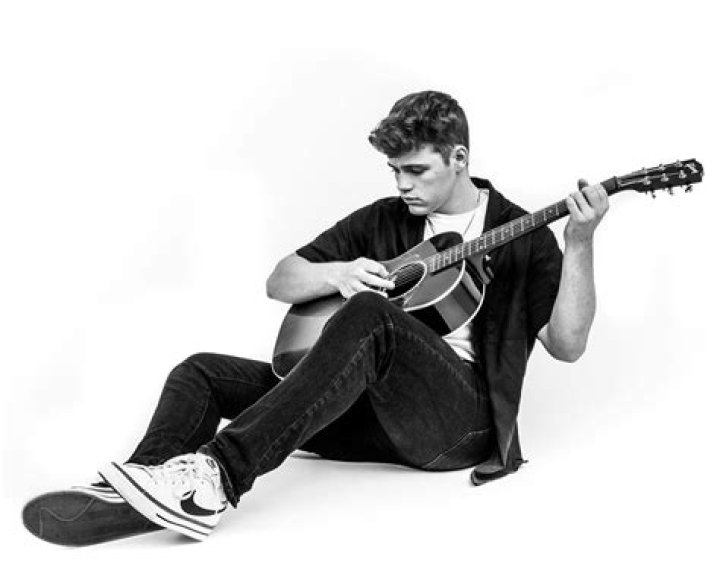 
Liam Cullen Height, Weight, Net Worth, Age, Birthday, Wikipedia, Who, Nationality, Biography 