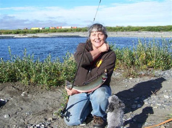 “Life Below Zero” star Sue Aikens’ Wiki-Bio: Net Worth, Husband, Son, Salary, Daughter, Age, Family, Young, Lawsuit