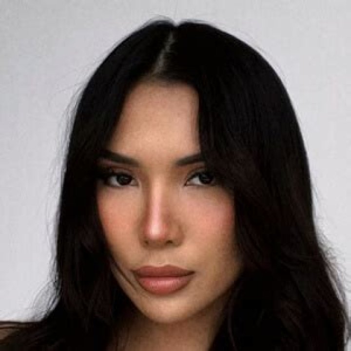 Linzy Luu Height, Weight, Net Worth, Age, Birthday, Wikipedia, Who, Instagram, Biography