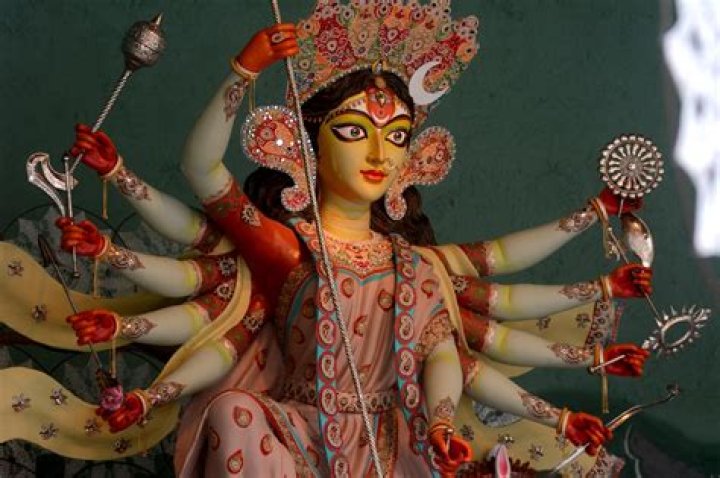 
Lucknow Durga Puja pandal to be replica of Ram temple 