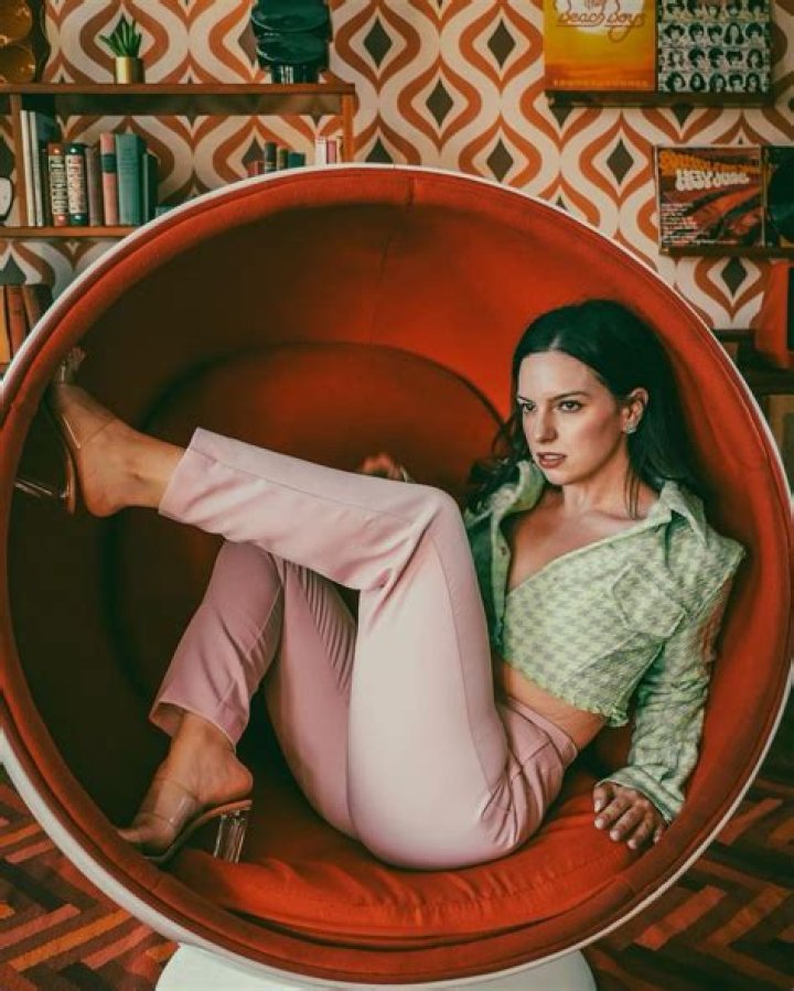 Maddie Baillio Height, Weight, Net Worth, Age, Birthday, Wikipedia, Who, Nationality, Biography