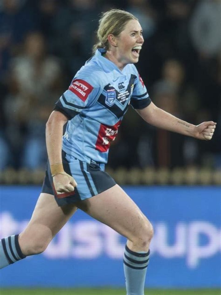 
Maddie Studdon Partner Name, Is NSLW Star Married? Family Life 