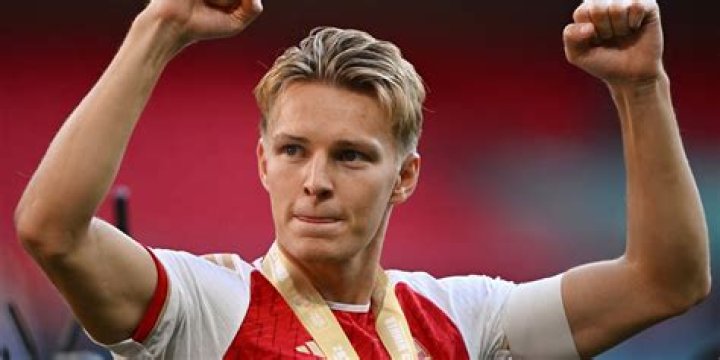 
Martin Ødegaard Height, Weight, Net Worth, Age, Birthday, Wikipedia, Who, Nationality, Biography 