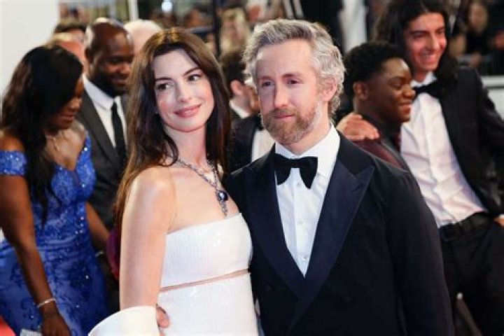 
Meet Anne Hathaway’s Husband Adam Shulman 