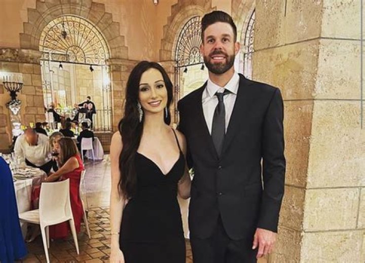 
Meet Kevin Tway Girlfriend Andi DeYoung Relationship Timeline And Family 