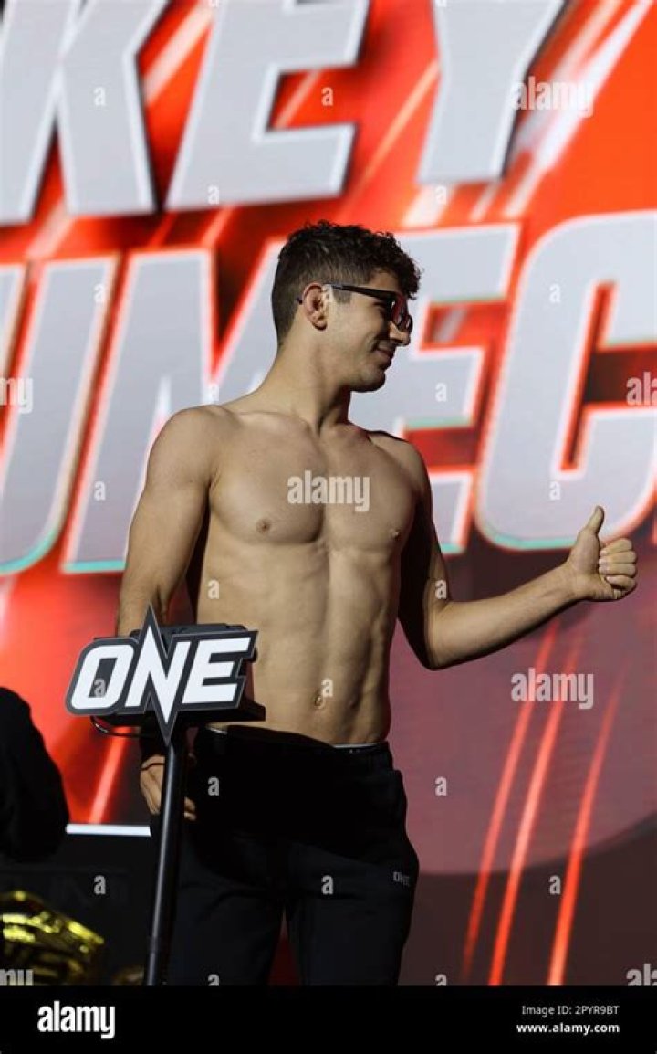 Mikey Musumeci Height, Weight, Net Worth, Age, Birthday, Wikipedia, Who, Nationality, Biography