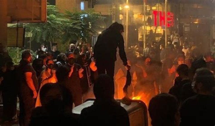 
Nationwide demonstrations in Iran continue for 33rd straight day 