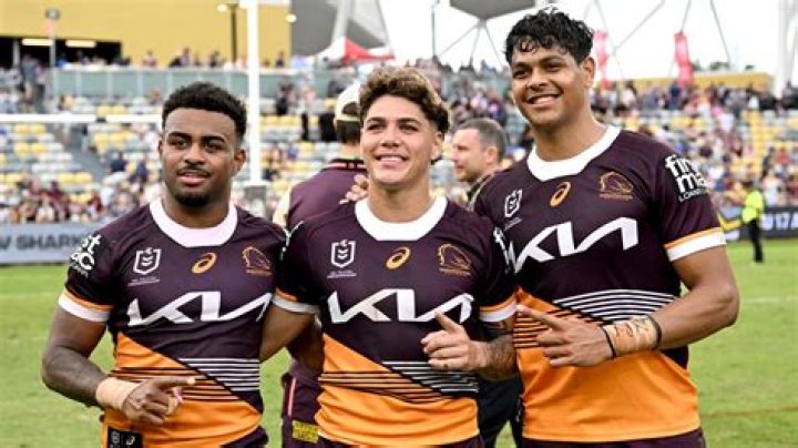 
NRL Full Back Selwyn Cobbo Credits His Loving Parents Kaylene Blair And Shamus Cobbo For His Success 