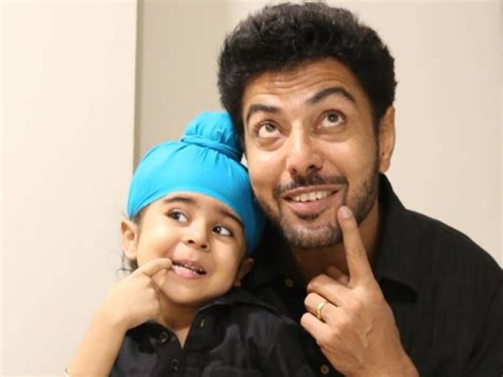 
Ranveer Brar is Married to Wife: Pallavi Brar. Kids: Ishaan. 