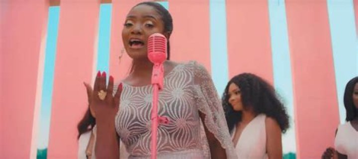 
Reactions As Popular Nigerian Musician, Simi Shares New images On Instagram 