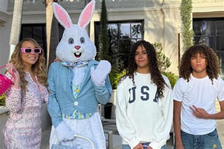 
Revealing Truths About Mariah Carey’s Kids, Parents and Family Members 