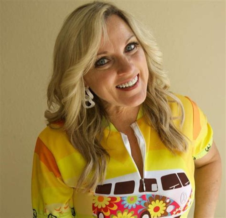 
Rhonda Vincent Illness And Health 2023: What Disease Does She Have? 