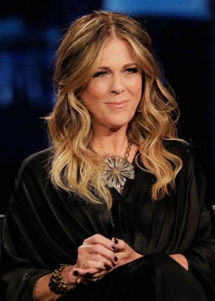 Rita Wilson Weight Gain And More, What Happened To Her At The NYC Fans Crowd?