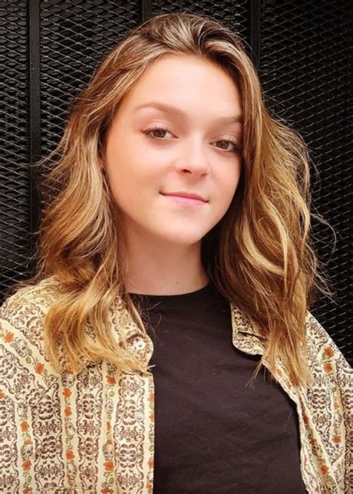 Sarah Dorothy Little Height, Weight, Net Worth, Age, Birthday, Wikipedia, Who, Instagram, Biography