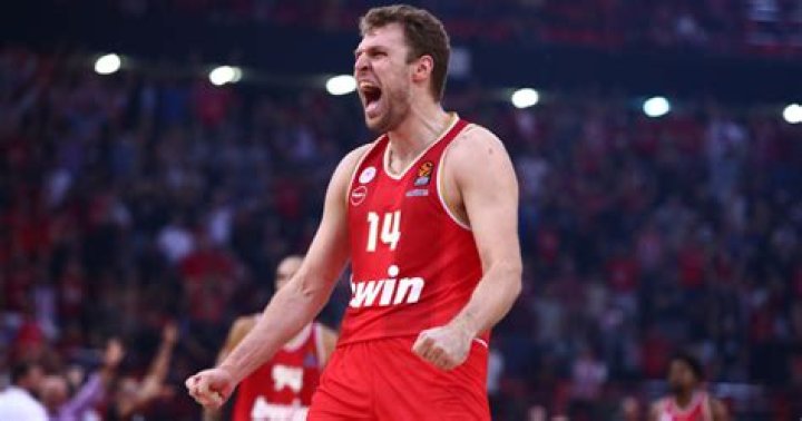 
Sasha Vezenkov Height, Weight, Net Worth, Age, Birthday, Wikipedia, Who, Instagram, Biography 