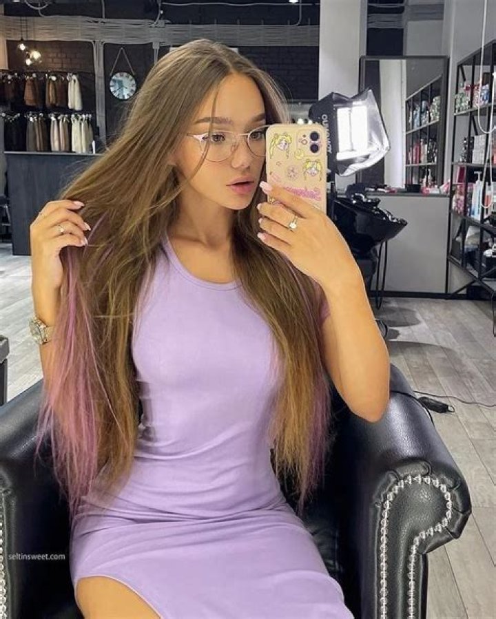 Seltin Sweety (Selti) Height, Weight, Net Worth, Age, Birthday, Wikipedia, Who, Nationality, Biography