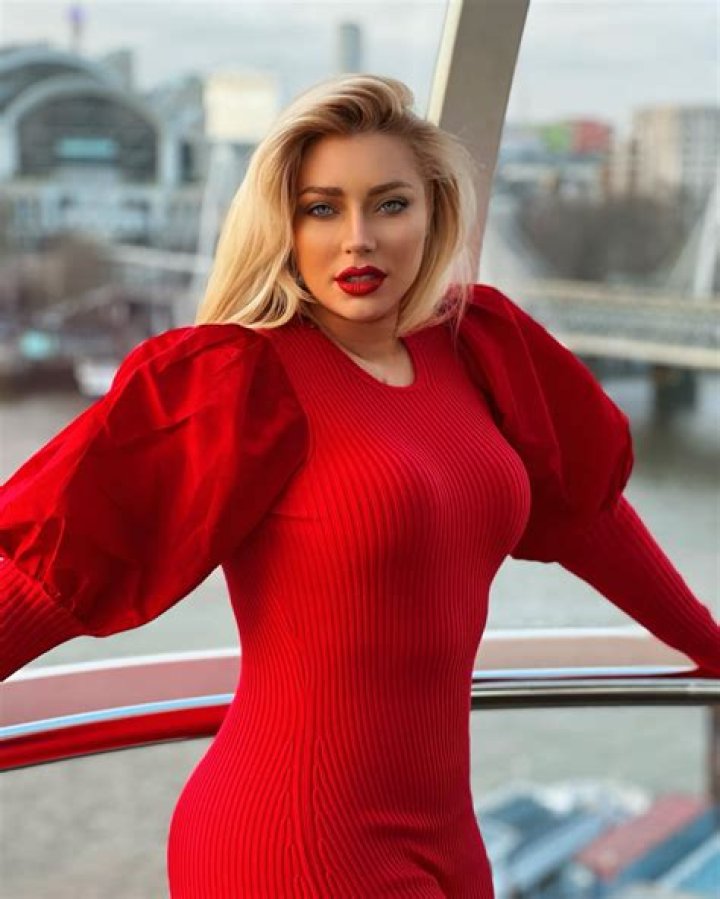 
Sevgil Musayeva Height, Weight, Net Worth, Age, Birthday, Wikipedia, Who, Nationality, Biography 