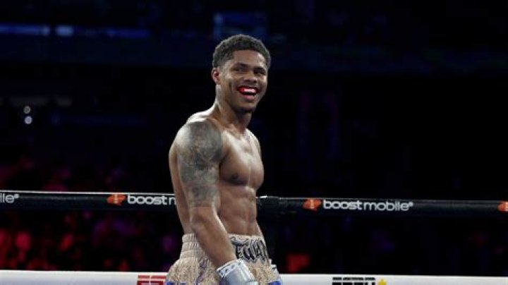 Shakur Stevenson Height, Weight, Net Worth, Age, Birthday, Wikipedia, Who, Nationality, Biography
