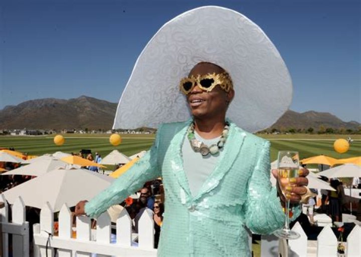 Somizi Mhlongo Height, Weight, Net Worth, Age, Birthday, Wikipedia, Who, Nationality, Biography