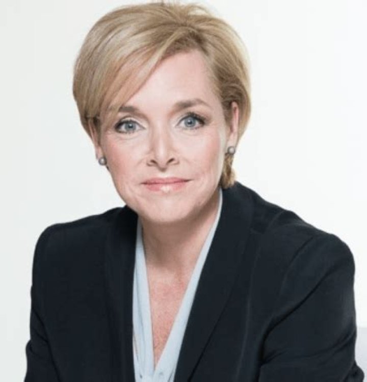 
Sophie Thibault Height, Weight, Net Worth, Age, Birthday, Wikipedia, Who, Nationality, Biography 