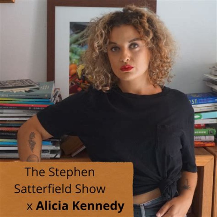 
Stephen Satterfield’s Short Biography Stephen Satterfield’s Kids 