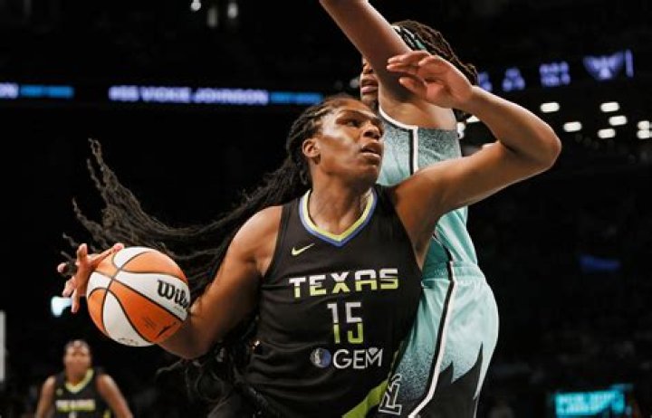 
Teaira McCowan Height, Weight, Net Worth, Age, Birthday, Wikipedia, Who, Nationality, Biography 