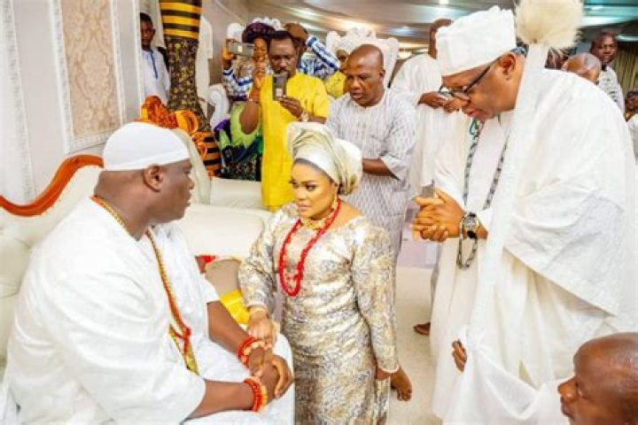 
The Ooni Of Ife And His First Wife, Olori Mariam, Hold A Wedding Reception 