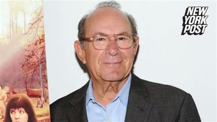 
‘The Rockford Files’ Actor Stuart Margolin Dies at 82 