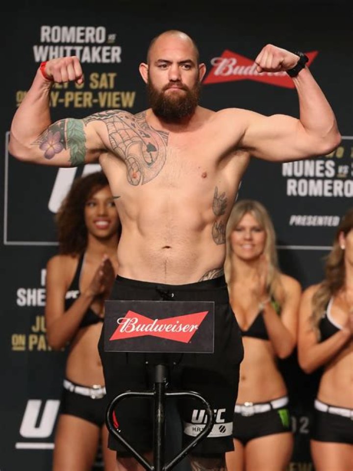 Travis Browne Height, Weight, Net Worth, Age, Birthday, Wikipedia, Who, Instagram, Biography