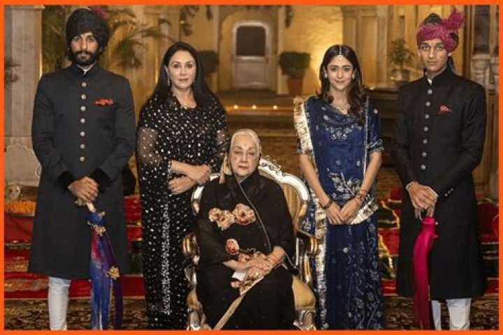 
Tunisha Sharma Religion | Does He Follow Muslim Or Hindu Faith | Family And Net Worth 