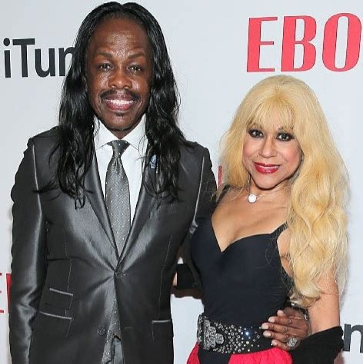 
Verdine White is Married to Wife: Shelly Clark. Kids. 
