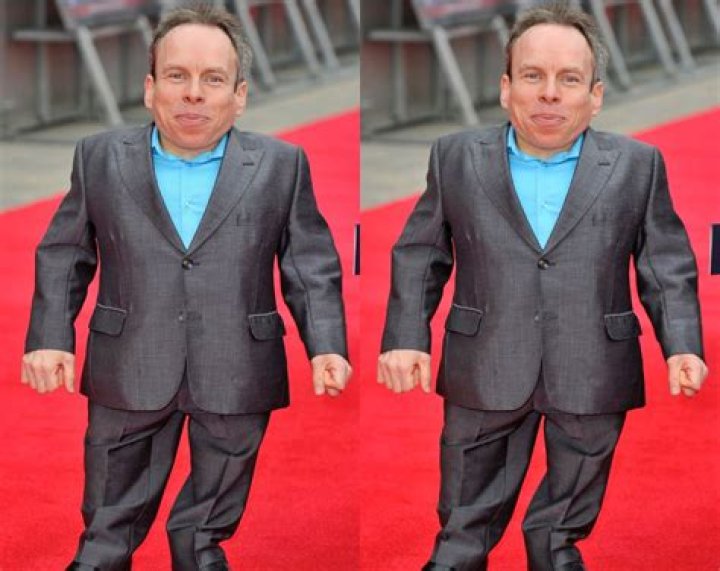 Warwick Davis Height, Weight, Net Worth, Age, Birthday, Wikipedia, Who, Nationality, Biography