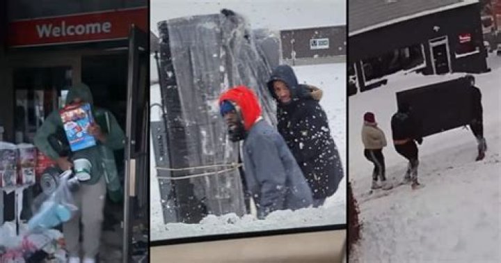 
WATCH: Video shows locals open fire at looters during Buffalo blizzard 