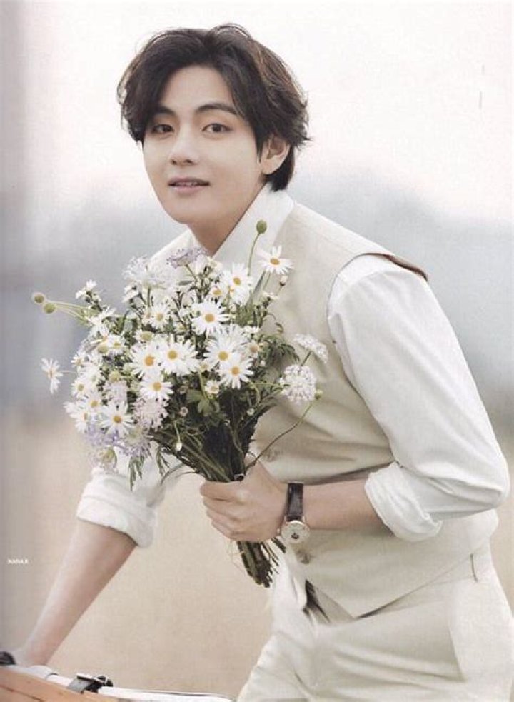 
“We Love You Taehyung” trends as ARMYs defend BTS’ Kim Tae-hyung after he follows BIGBANG’s T.O.P on Instagram 