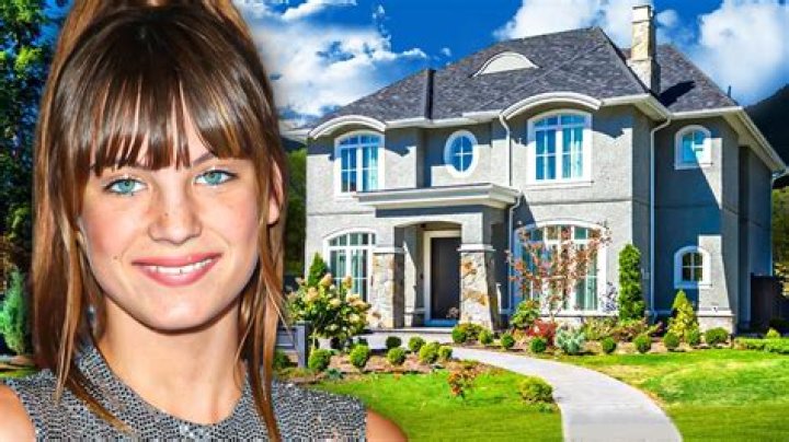 
What Happened To Charlotte Riley Eyes? Husband Wiki & Net Worth 