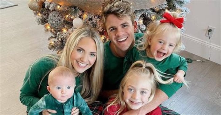 
What Is Wrong With Zealand Labrant? Youtuber Cole Labrant And Savannah LaBrant Son Health Update 