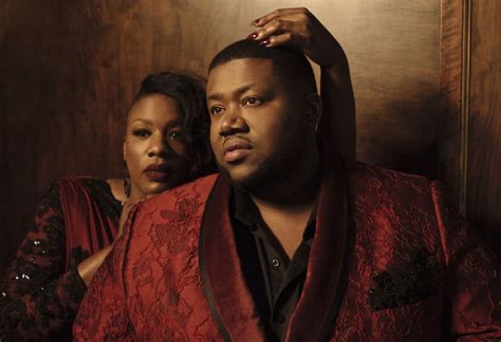 Where is Laura Leon today? What is she doing now? Biography