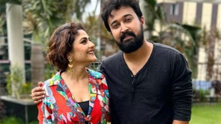 
Who are Aindrila Sharmas Parents? Aindrila Sharma Biography, Parents Name and More 