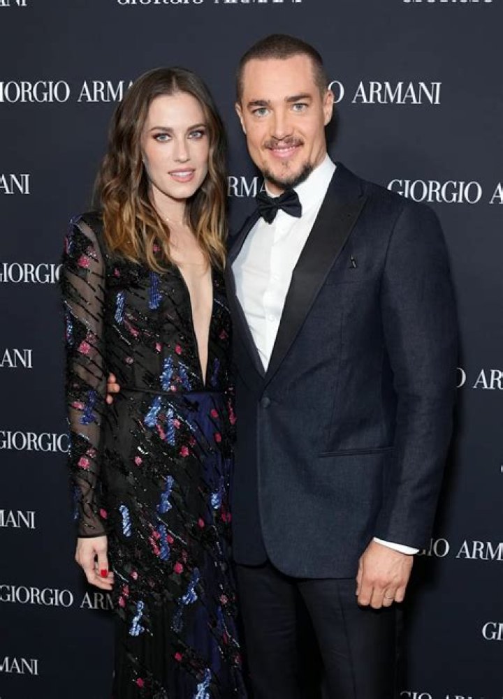 Who Are Alexander Dreymon Parents? Siblings Wife And Children Revealed