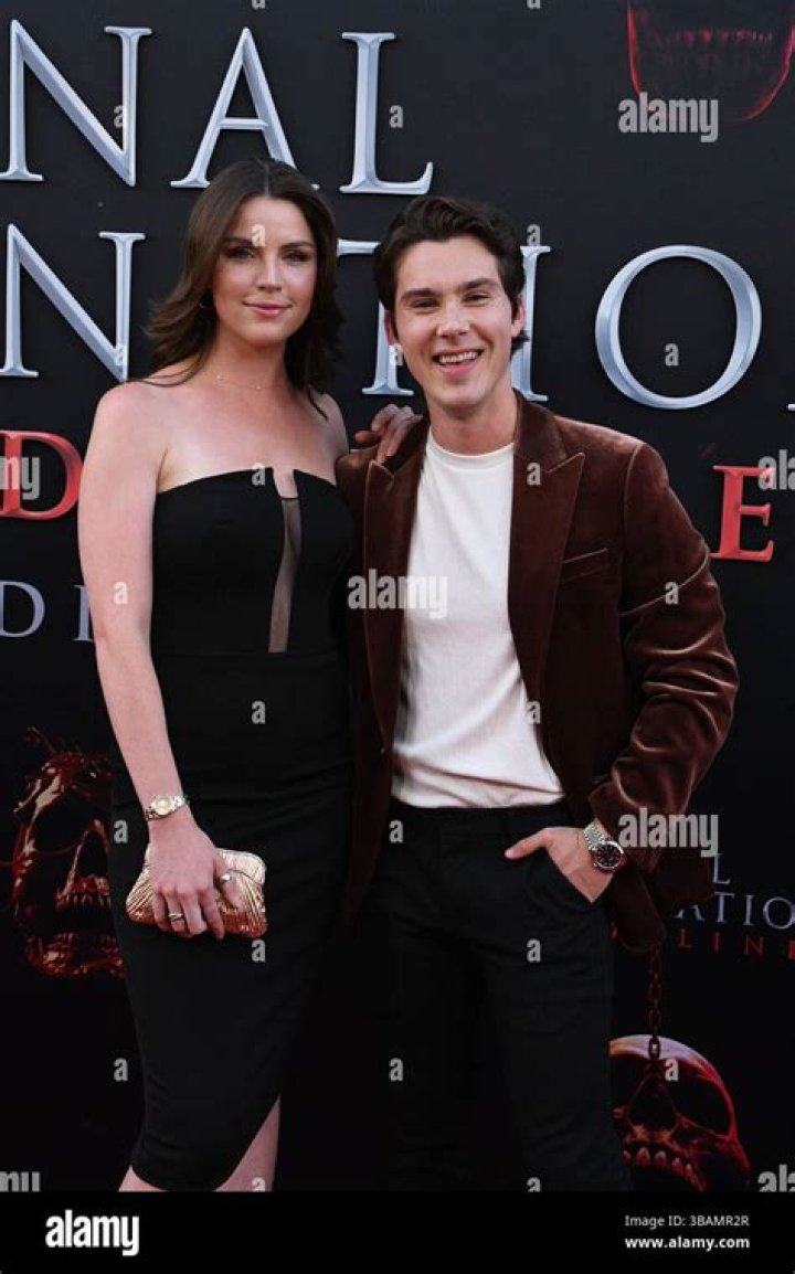 Who Is Carolynn Rowland? Jeremy Shada’s Wife And Net Worth