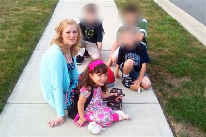 
Who Is Cashel Barnett From The Challenge USA? Learn About His Girlfriend 