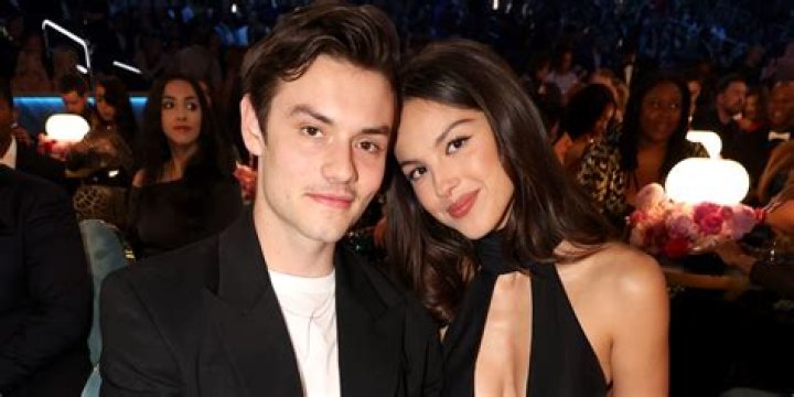 
Who Is Enola Holmes Star Louis Partridge Dating? Meet His Current Girlfriend, Exes, More 