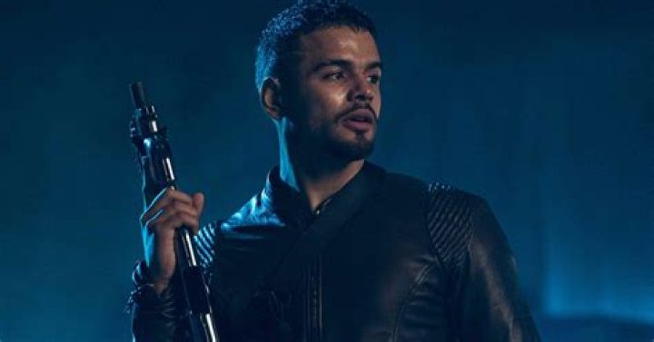 
Who is Jacob Scipio? Net Worth, Girlfriend, Height, Biography 