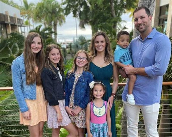Who Is Jenny Curry? Adam Wainwright And His Wife Has Three Children