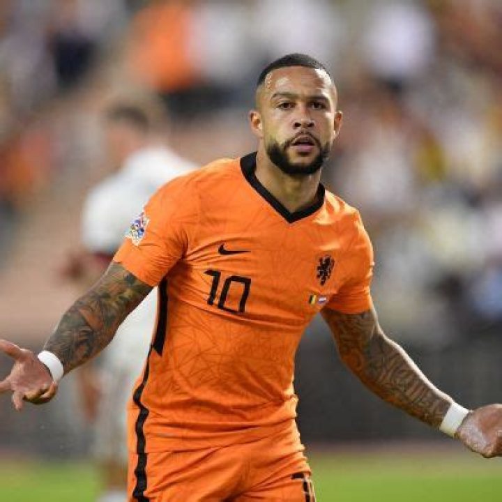 Who Is Memphis Depay? Is He Christian Or Muslim? Football Player Wiki And Family